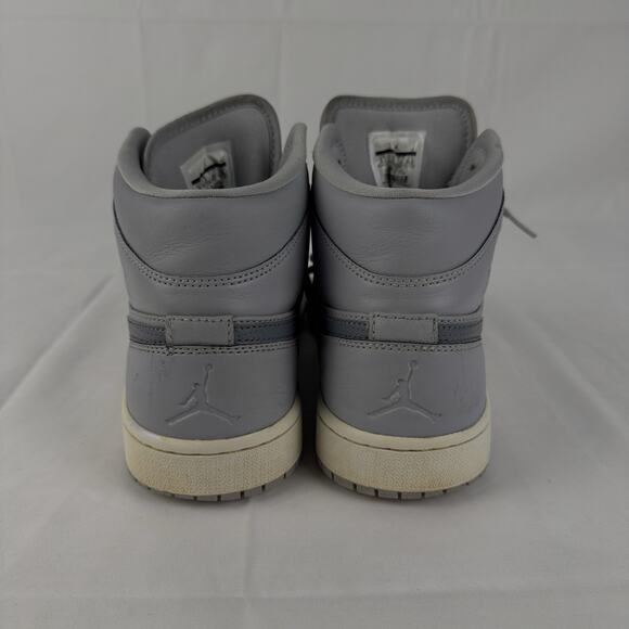 Nike Air Jordan 1 Mid Wolf Grey Men’s Size 8.5 Basketball Shoes Retro‎ OG - Picture 3 of 16
